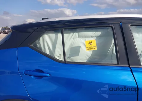 2024 Nissan Kicks Sv Xtronic Cvt z USA, uszkodzony, nr VIN 3N1CP5CV2RL473785